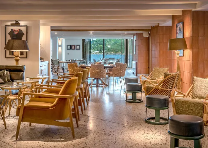 Harbour Beach Club, Hotel & Spa